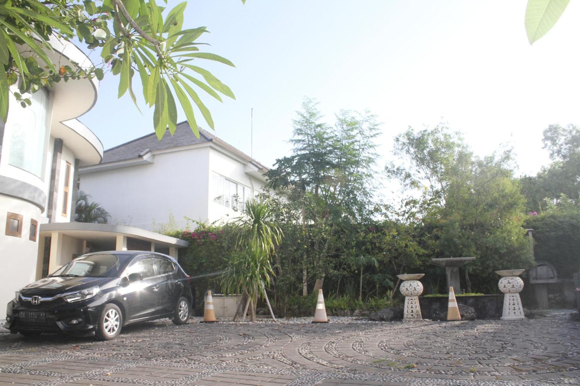 Luz_ita Sunshine Villa Uluwatu (Bali)